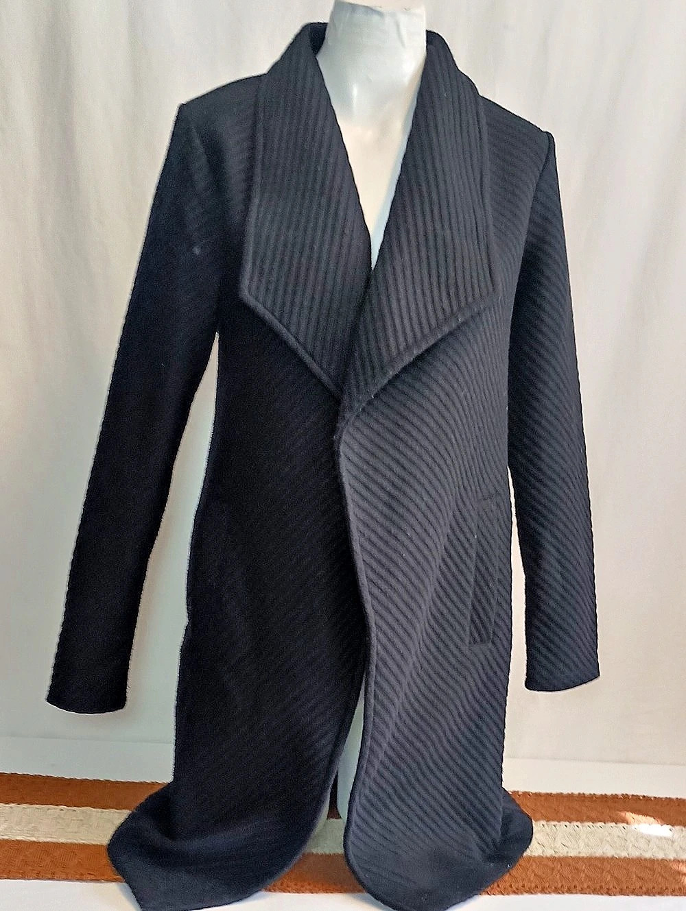 Tahari Women's Size Small Petite Draped Front Jacket Black